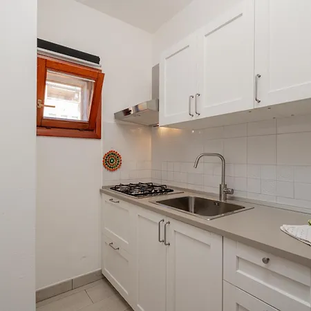 Studio's Pavese Olbia