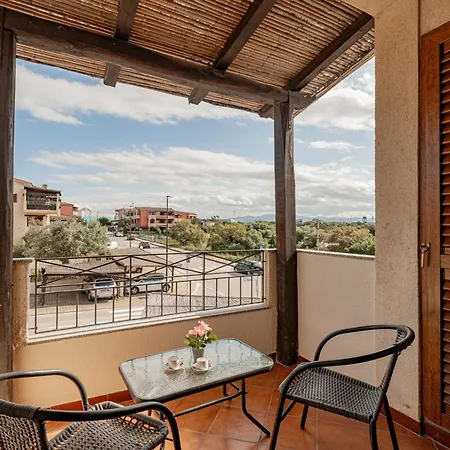 Studio's Pavese Daire *